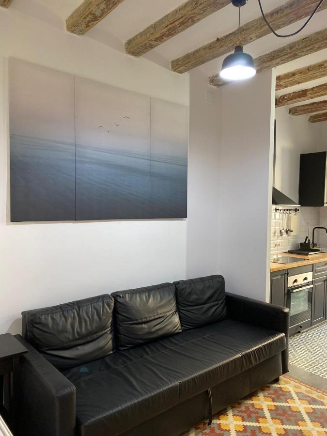 Spacious Modern Apartment In The Vibrant El Raval Barcelone Extérieur photo